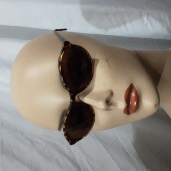 Sun glasses